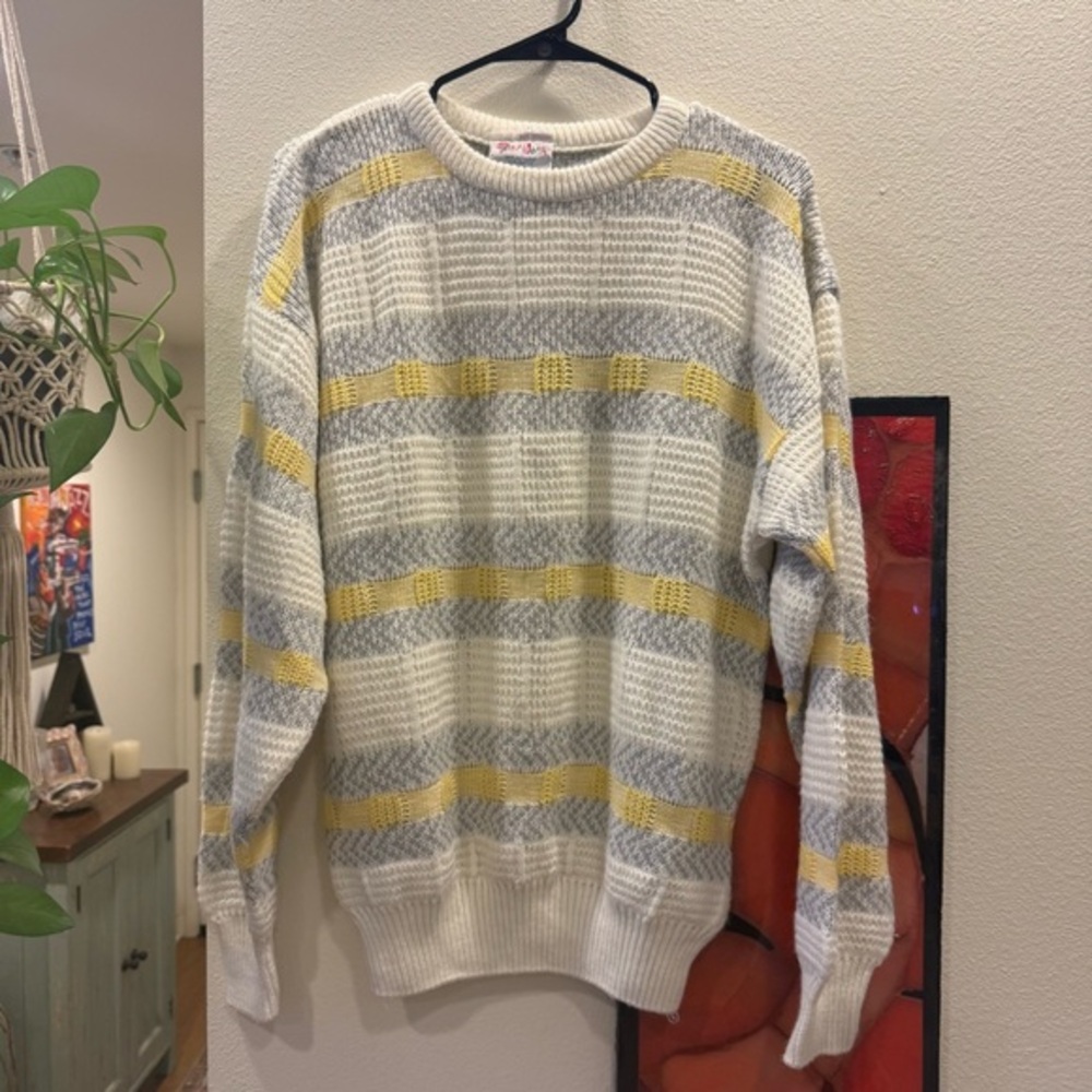 Vintage crew neck sweater
